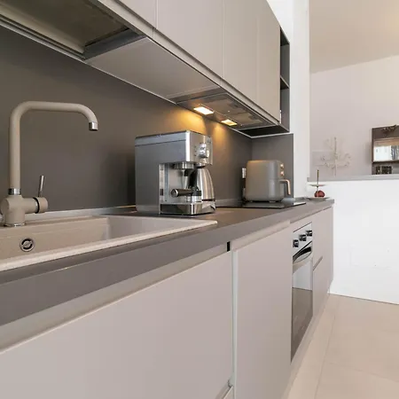 Mountain View Centro アパート レッコ