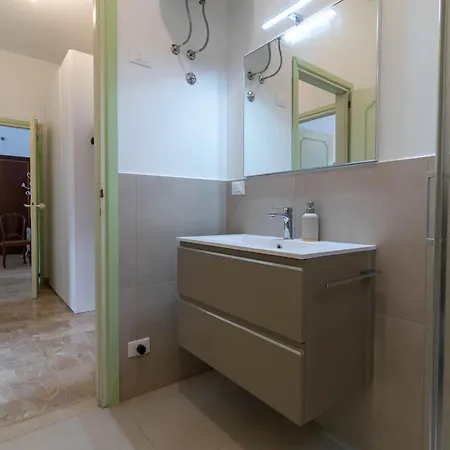 Mountain View Centro Апартаменты Лекко